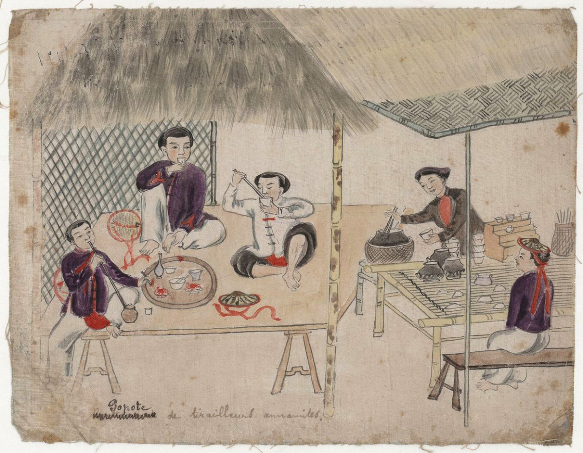 Bữa ăn của những người lính khố đỏ (đơn vị quân đội người Việt do Pháp tổ chức thành lập nhằm phụ trợ cho quân chính quy Pháp) tại một quán ăn ở Việt Nam xưa. Ảnh: Gallica.bnf.fr.