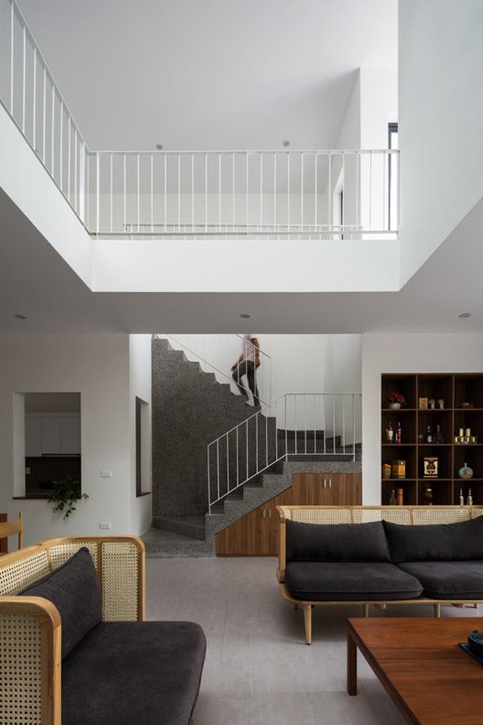 Không gian chung ở tầng một được kết nối với nhau để thuận tiện cho việc sử dụng. (Ảnh: Hoang Le)