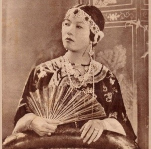 Hoàng Thị Thế sinh ngày 31/3/1901 tại Yên Thế - Bắc Giang. Bà là con gái Hoàng Hoa Thám - lãnh tụ Nghĩa quân Yên Thế - . Ảnh: Netabooks.