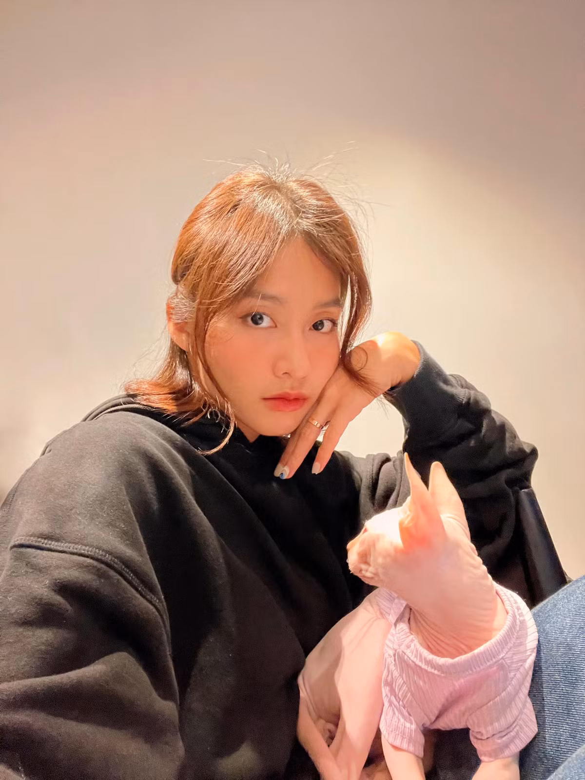 'Nhan vat dac biet nao' duoc Kha Ngan luu nhieu anh nhat trong dien thoai?-Hinh-5