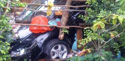 "Thần tài 39" sau khi tông chết nạn nhân và lao tiếp vào nhà dân làm 2 người khác trọng thương đang rất nguy kịch.