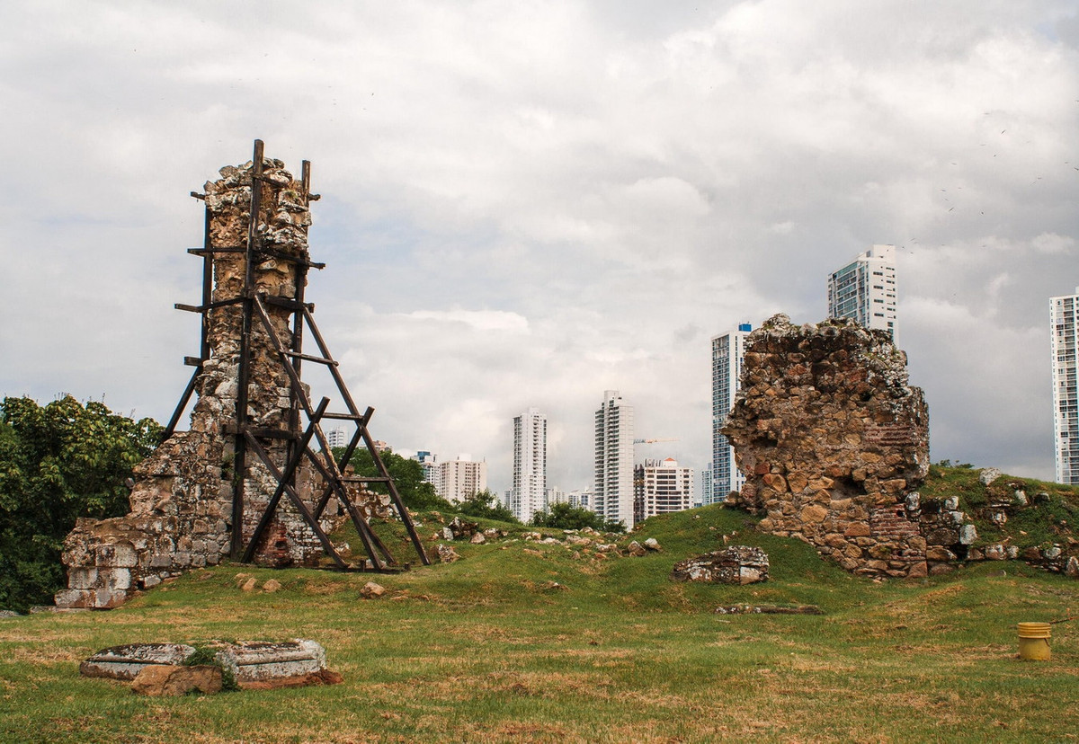 Lực lượng của Morgan đã đánh bại dân quân của thành phố trước khi tràn vào cướp phá. Cuộc tấn công của Morgan khiến hàng ngàn người thiệt mạng và thành phố bị hủy diệt hoàn toàn. Ảnh: Toone's Travels.