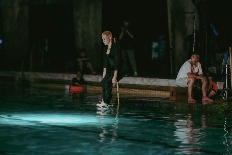 Dieu Nhi thuc hien canh bi dot chay khien Anh Tu thot tim-Hinh-3