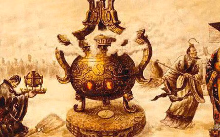 Người Trung Quốc cũng có hình thức giả kim thuật của riêng mình, dù nó khác biệt rất nhiều so với giả kim thuật xuất xứ phương Tây. Thay vì tìm cách tạo ra vàng thì giả kim thuật của Trung Quốc – được gọi là thuật luyện đan – hướng tới sự trường sinh bất tử.