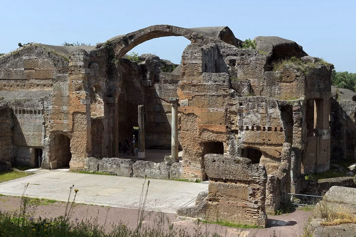 Đến thế kỷ 16, hồng y Ippolito II d'Este thực hiện một cuộc khai quật lớn, lấy nốt những gì có giá trị còn sót lại trong đống đổ nát để trang trí cho dinh thự mới xây của mình. Ảnh: The Patroclus.