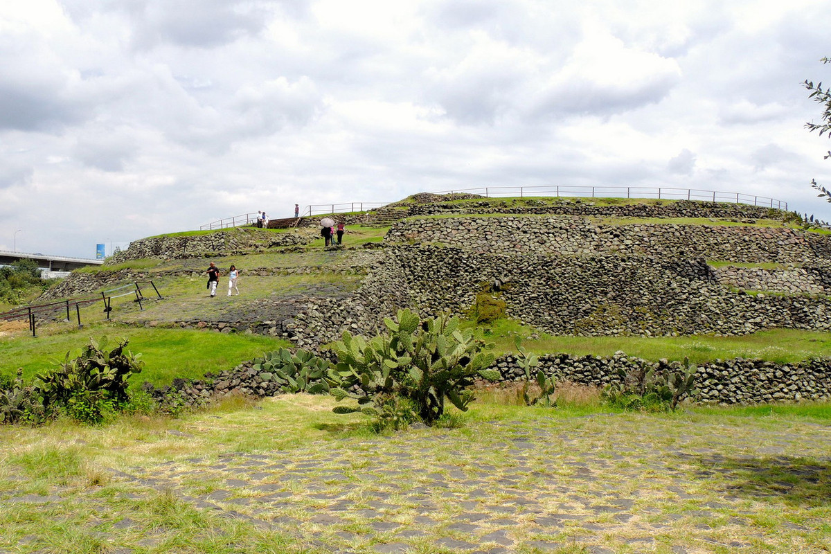 Chủ nhân của kim tự tháp có thể là nền văn minh đầu tiên của khu vực Trung Mỹ mà ngày nay vẫn chưa được biết đến một cách tường tận. Ảnh: Wikipedia.