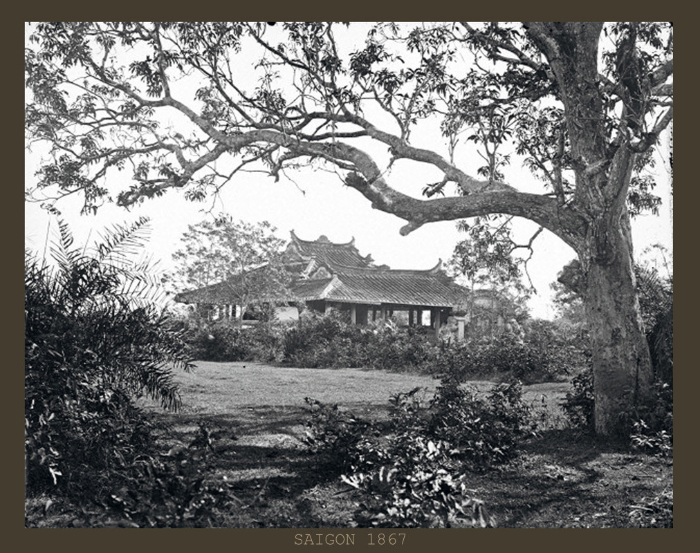 Khung cảnh hoang sơ ở lăng Cha Cả.