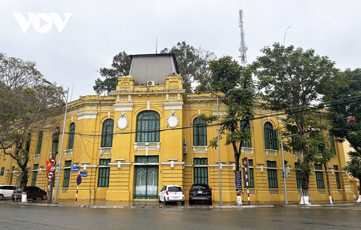 Toà nhà Sở Kế hoạch và Đầu tư Thành phố Hải Phòng (trước là Kho bạc thành phố) được xây dựng năm 1900