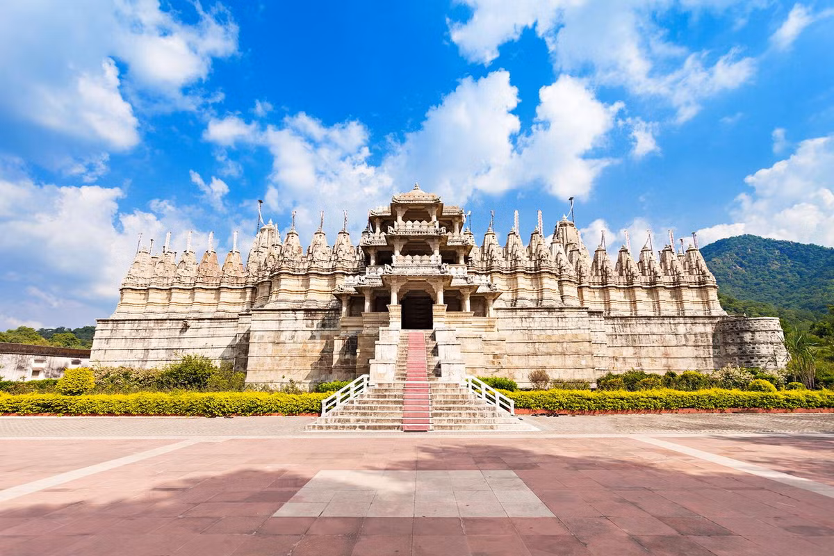 Choang ngop truoc tuyet tac kien truc cua dao Jaina o An Do-Hinh-2