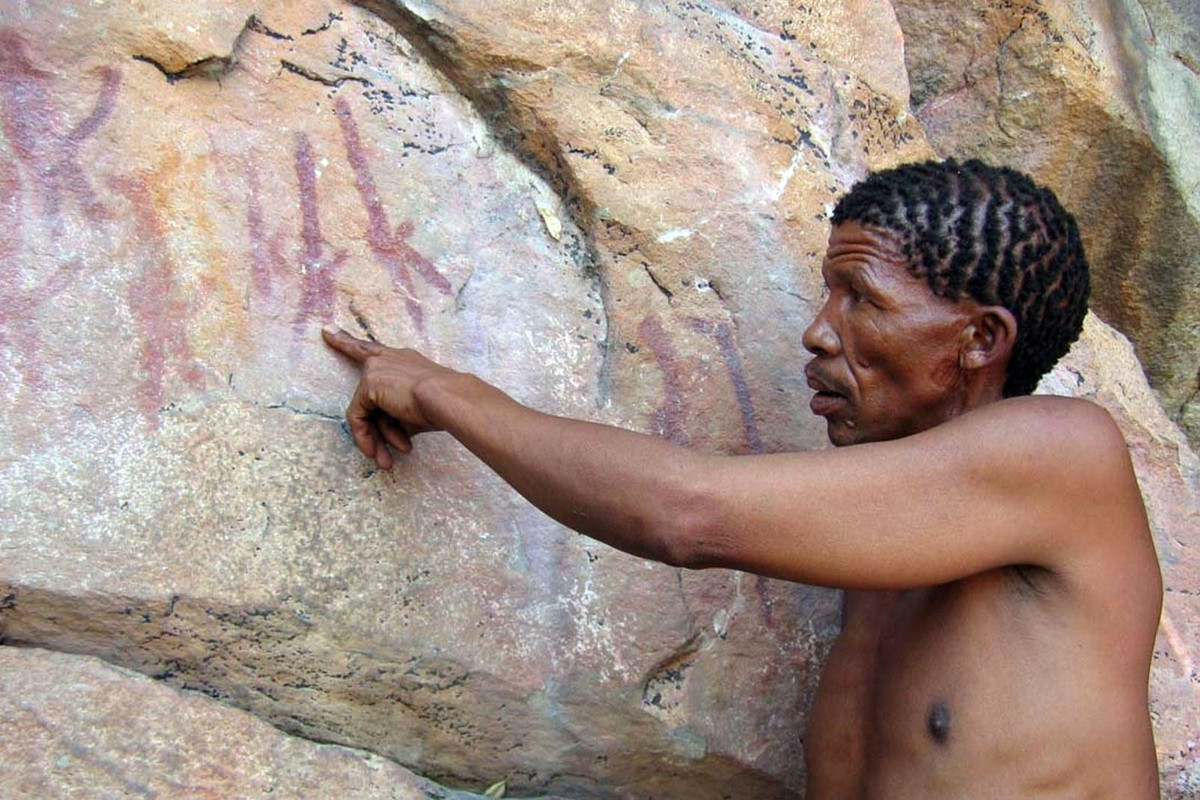 Các tác phẩm nghệ thuật trên đá tại đồi Tsodilo đã trải qua hàng nghìn năm trong môi trường, khí hậu khắc nghiệt của sa mạc Kalahari nhưng vẫn ở trong tình trạng tương đối nguyên vẹn và được bảo quản tốt. Ảnh: Joinup Safaris &amp; Tours.