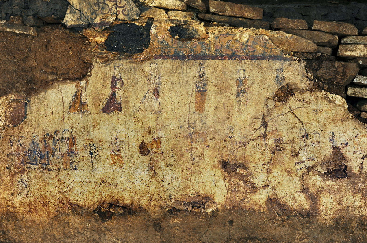 Đặc biệt, khoảng 90 lăng mộ được trang trí bằng những bức tranh tường rất đẹp. Nội dung các bức tranh này thể hiện về cuộc sống và tín ngưỡng của người dân Cao Câu Ly. Ảnh: The Heritage Trust.