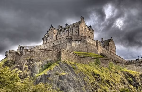 Bi an am thanh rung ron tu lau dai 'ma am' noi tieng the gioi