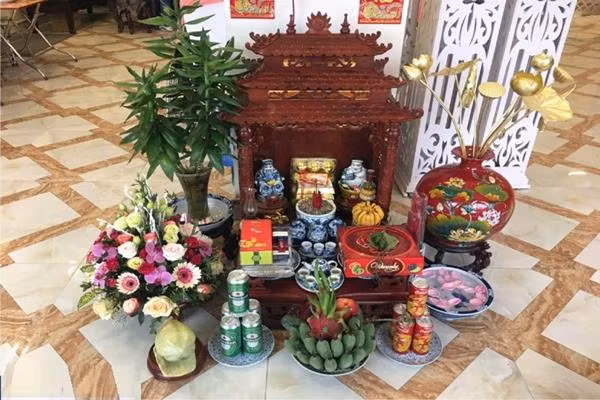 Dat 1 chen nuoc len ban tho, than Tai “gat gu” ung bung ban vang-Hinh-2