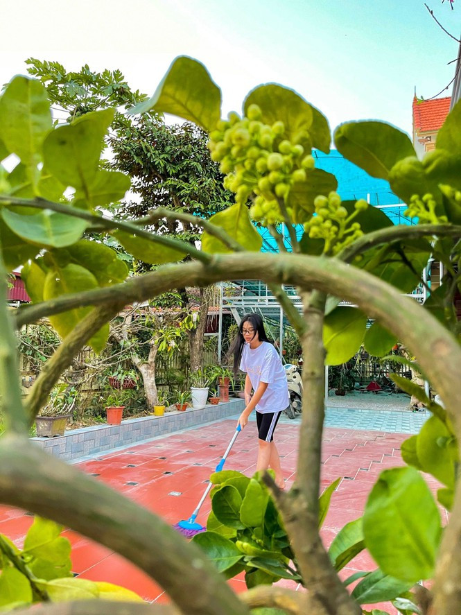 Hoa hau Do Thi Ha lo diem la thuong-Hinh-6