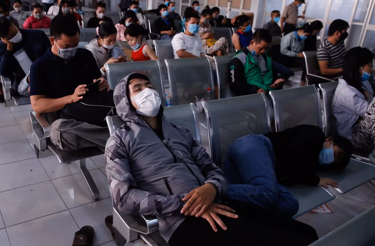 Ga Sai Gon kin nguoi doi, tra ve tau Tet-Hinh-8