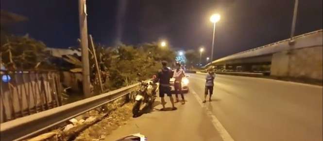 Công an TPHCM nói gì về Từ vụ quay phim ‘giám sát CSGT’ - Hình 2 Cong an TPHCM noi gi ve Tu vu quay phim ‘giam sat CSGT’-Hinh-2