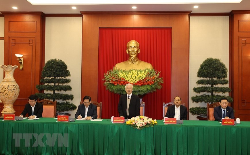 Bo Chinh tri gap mat than mat cac nguyen lanh dao khong tai cu khoa XIII-Hinh-5