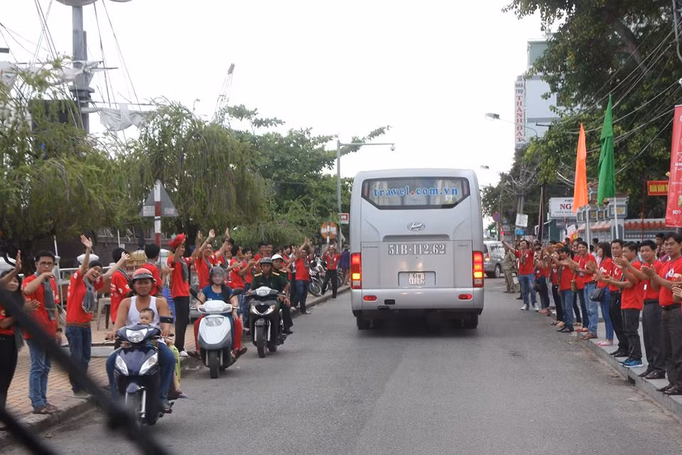 Lễ xuất quân đoàn Hành Trình Đỏ.