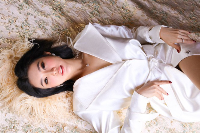 ##s###Cô phủ sóng truyền hình và được đông đảo khán giả yêu mến.