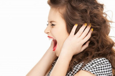 Nguyên nhân của đột quỵ là căng thẳng và trầm cảm.Nếu bạn bắt đầu cảm thấy lo lắng và căng thẳng, hãy cố gắng để có được sự thoải mái. Bạn có thể nghe nhạc, đi bộ, hoặc làm những việc khiến tâm trí bạn trở nên thoải mái như thiền định.