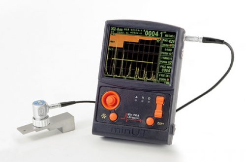 Kiểm tra siêu âm B được sử dụng rộng rãi trong chẩn đoán ung thư mũi họng và điều trị vì tính đơn giản, thuận tiện và vô hại. Bên cạnh việc kiểm tra di căn ung thư mũi họng đến các hạch bạch huyết ở cổ, nó cũng được sử dụng trong việc kiểm tra gan và hạch bạch huyết sau phúc mạc.