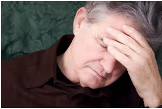 6. Khoảng một nửa số người mắc bệnh Parkinson có biểu hiện rối loạn tâm thần, chẳng hạn như trầm cảm hoặc lo âu. Vì vậy việc điều trị nó là vô cùng quan trọng. Có thể dùng thuốc hoặc xin tư vấn từ một chuyên gia sức khỏe tâm thần chuyên nghiệp nếu cần thiết.