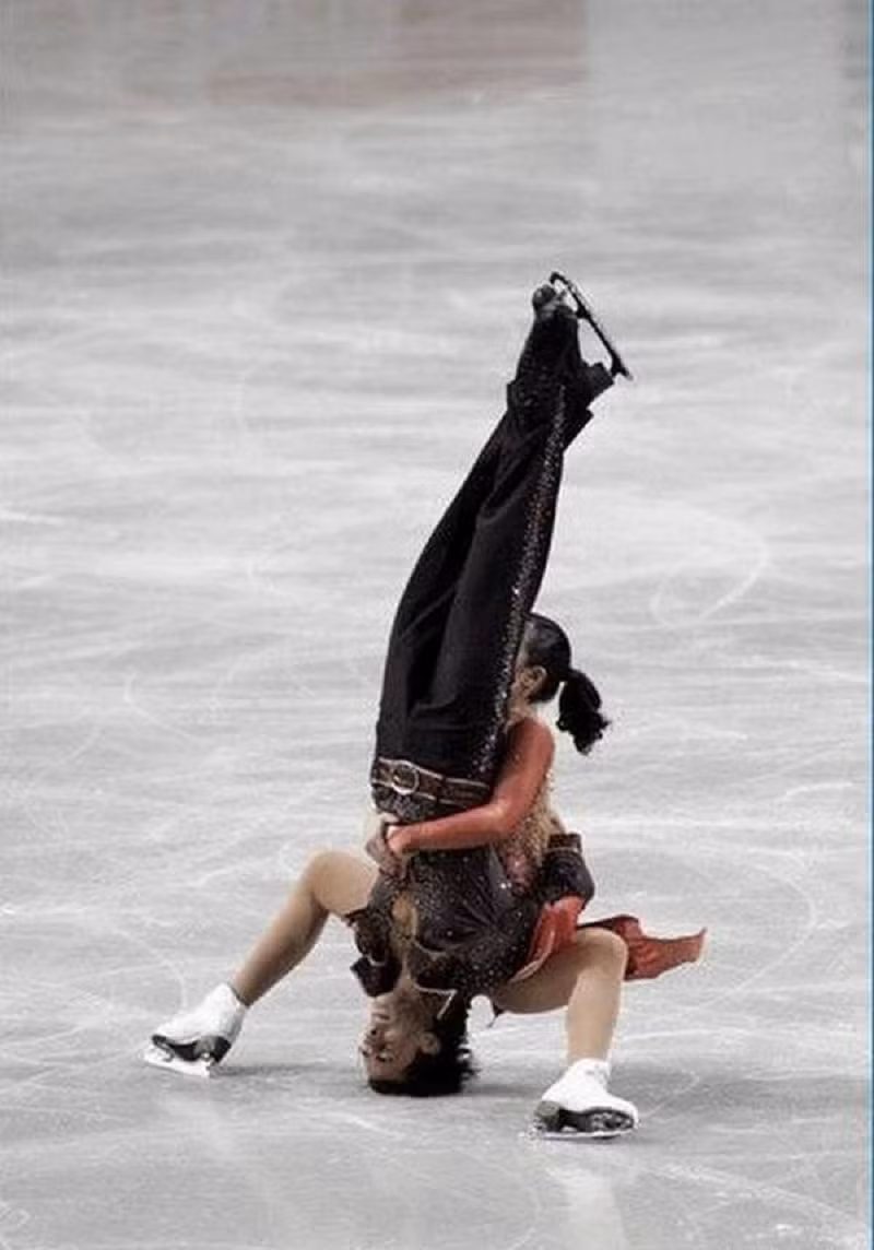 Lau sân băng kiểu mới.