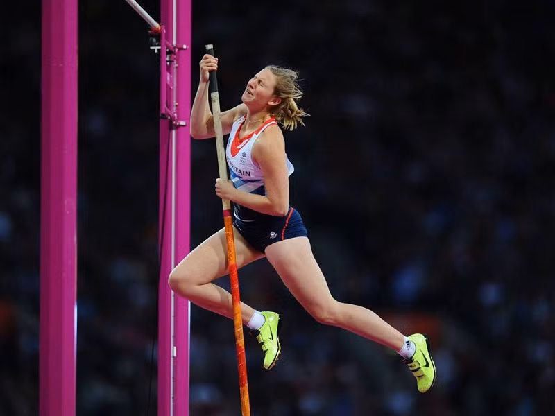 Biết chắc sẽ ngã mà nên mặt mới nhăn nhúm thế kia.