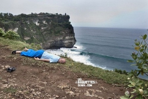 Chết bên bờ biển