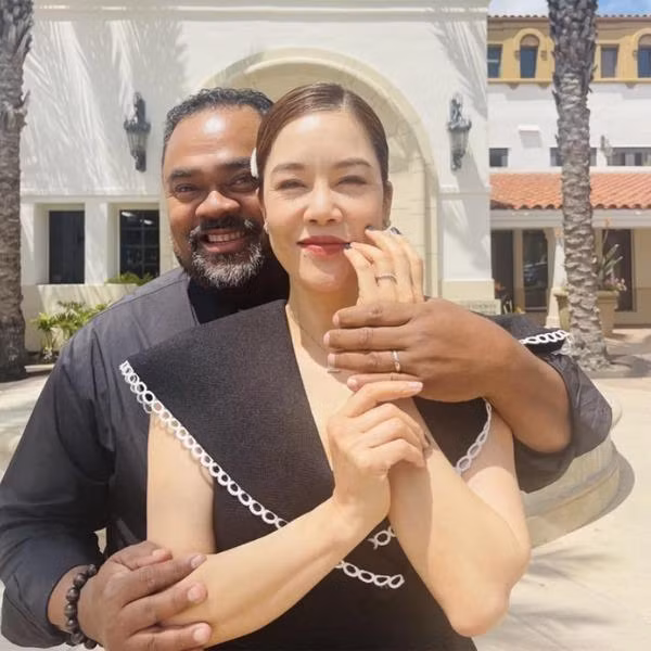 Nu ca si Viet da qua mot 