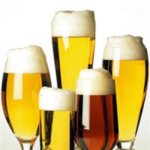 Rượu bia. Nghiên cứu đã chỉ ra rằng uống rượu có thể giảm tầm nhìn, giảm khả nặng nhận biết nhạy bén của mắt xuống một cách đáng kể. Ngoài ra rượu còn khiến tình trạng đỏ mắt trở nên nghiêm trọng.