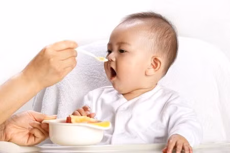 Tăng khả năng hấp thu: Bạn có biết có tới gần 80% protein trong sữa có chứa phốt pho hay còn được gọi là casein - một loại protein hoàn chỉnh. Nếu uống sữa vào ban đêm nó sẽ cung cấp cho cơ thể những cơ hội tốt nhất và cho sự hấp thụ tối đa.