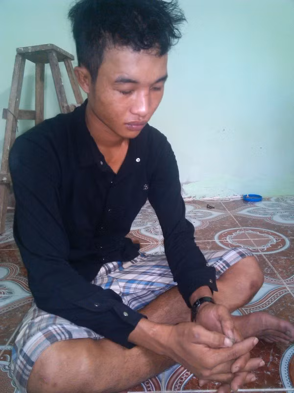 Mái tóc của Hào Anh cũng đã nhuộm trở lại từ màu vàng sang đen. Cậu mong muốn sẽ được làm lại cuộc đời.