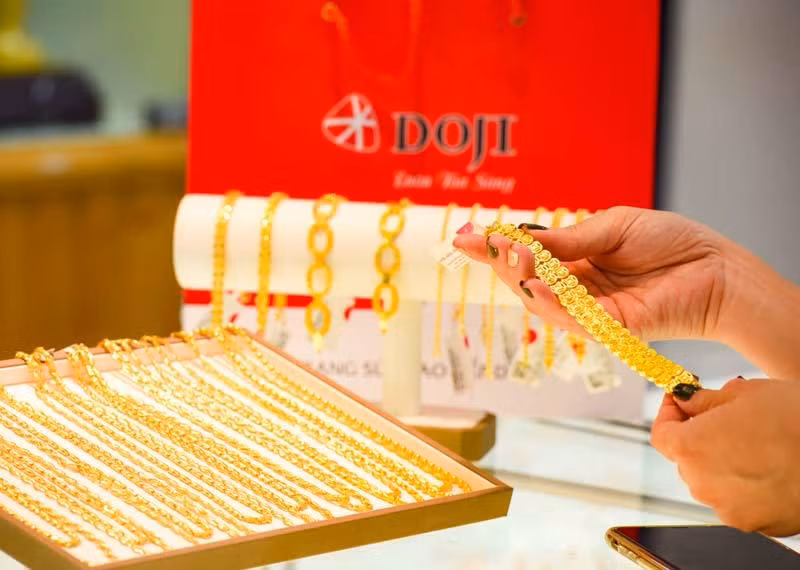 Gia vang hom nay 10/11: Gia vang the gioi tang manh