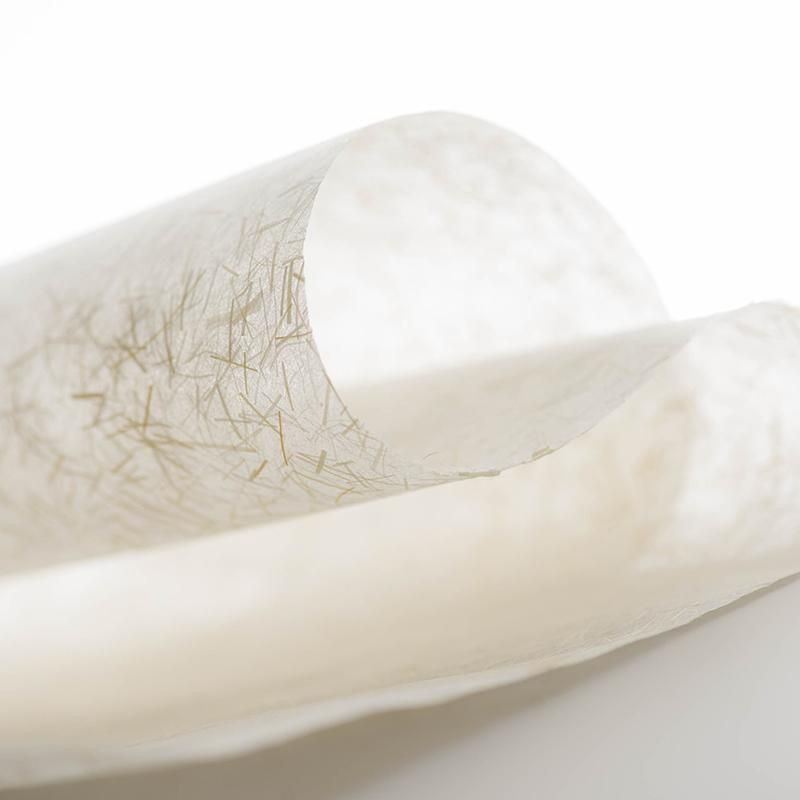 Dù công nghệ làm giấy ngày càng tiên tiến nhưng những loại giấy mới vẫn thua kém giấy washi trên nhiều phương diện. Và những tờ giấy washi làm theo phương thức thủ công vẫn là loại giấy có giá trị rất cao trên thị trường.