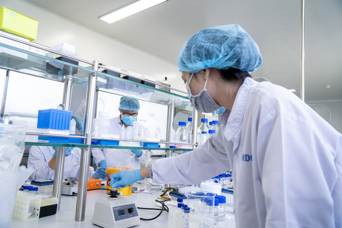 Tiem thu nghiem tren nguoi giai doan 2 vaccine Covid-19 cua Viet Nam