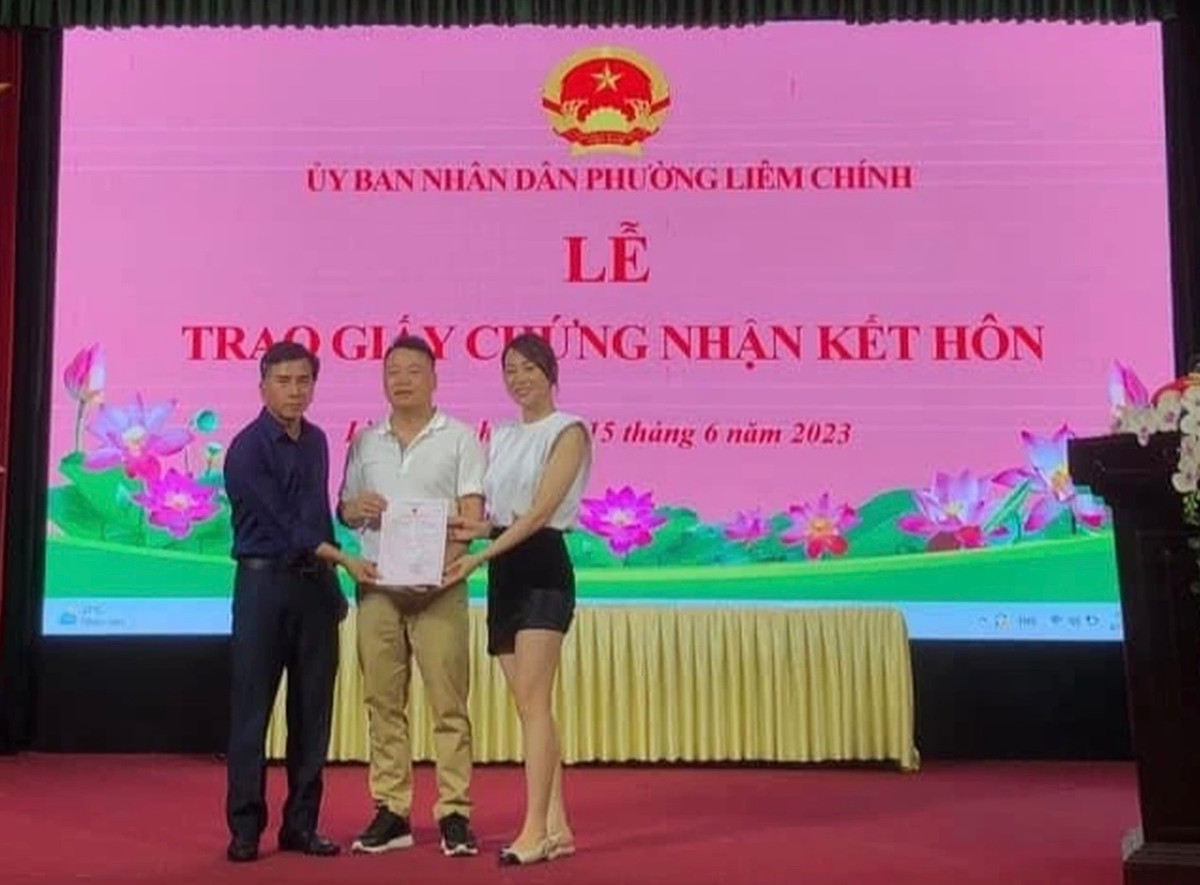Không có lý do để phản đối Phương Oanh quay lại showbiz Khong co ly do de phan doi Phuong Oanh quay lai showbiz