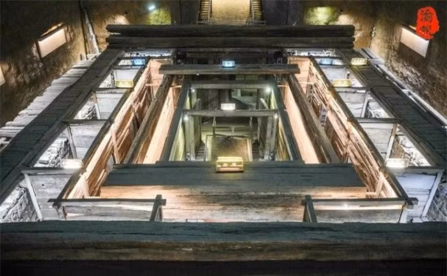 Nổ mìn khai thác đá ai ngờ đụng trúng hang động lạ ảnh 2