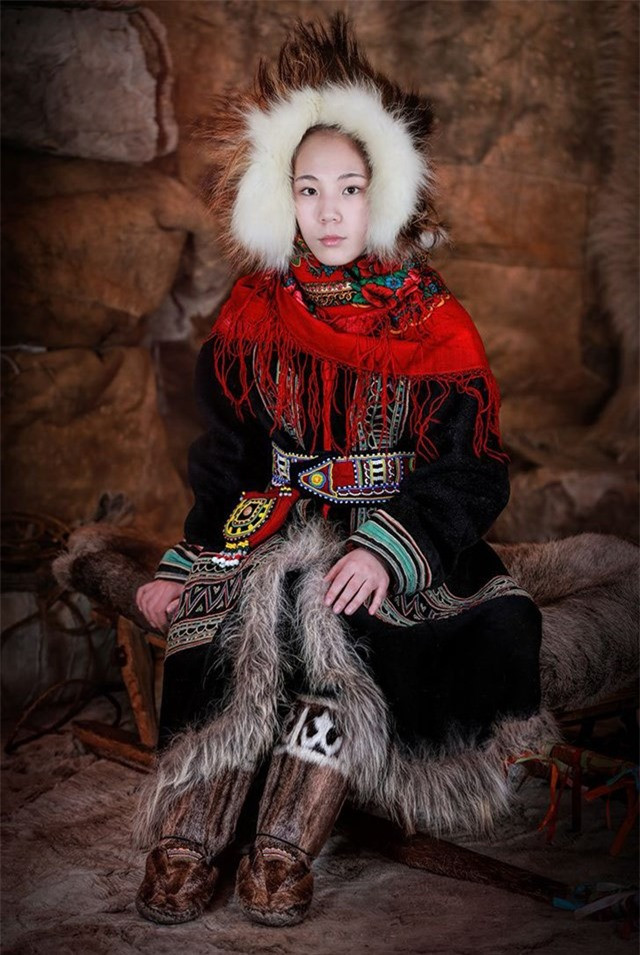 Người phụ nữ Dolgan trẻ, Siberia Bắc Cực.