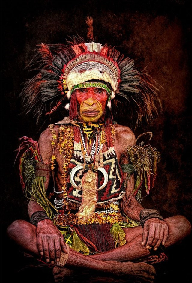 Trưởng lão bộ tộc từ Cao nguyên phía Đông, Papua New Guinea.