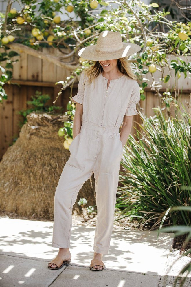 Chị em diện jumsuit cần lưu ý 3 điều này để tránh trường hợp khó xử - Hình 4 Chi em dien jumsuit can luu y 3 dieu nay de tranh truong hop kho xu-Hinh-4