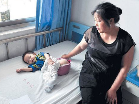 May mắn thay, khối u có thể loại bỏ hoàn toàn và cậu bé sẽ sớm hồi phục.