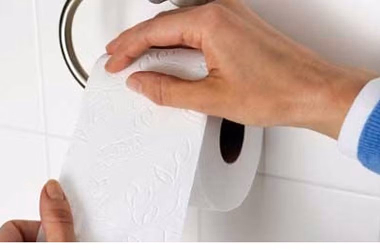 Bệnh nhân cũng có thể đối diện với chứng tiêu chảy, táo bón, đầy hơi, ợ hơi.