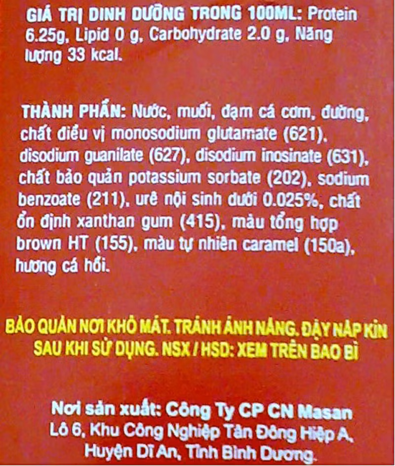 Ngoài việc cho phép bạn kiểm tra loại nguyên liệu, đọc nhãn mác còn cung cấp thông tin về hàm lượng chất bảo quản, thời hạn sử dụng, cơ sở sản… giúp bạn chọn được loại nước mắm phù hợp, gây hại cho sức khỏe gia đình.