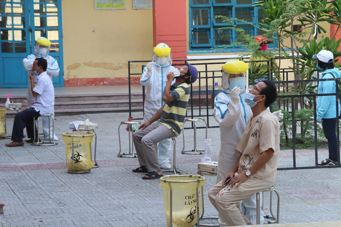 Ca nghi mac Covid-19 o Da Nang: Gia dinh 4 nguoi deu co khang the voi Covid-19-Hinh-2