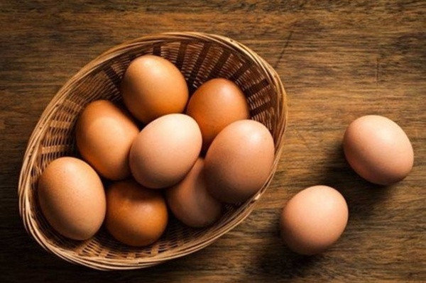 Trung ga tuyet doi tranh an cung cac thuc pham nay