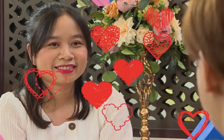 Đội tóc giả đi hẹn hò, anh chàng lột tóc khiến ai cũng bất ngờ ảnh 4