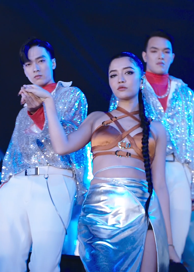 Dien do buoc day ho bao, Bich Phuong bi vi nhu don banh tet