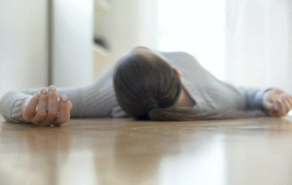 Tuyet doi khong duoc lam nhung viec nay khi so cuu nguoi dot quy nao