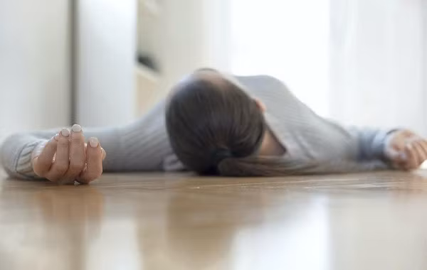 Tuyet doi khong duoc lam nhung viec nay khi so cuu nguoi dot quy nao